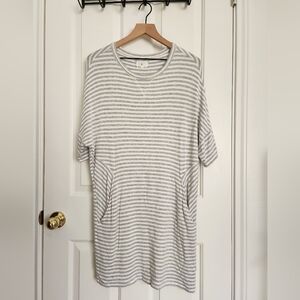 Lou & Grey Gray and White Striped Short Sleeve Tee